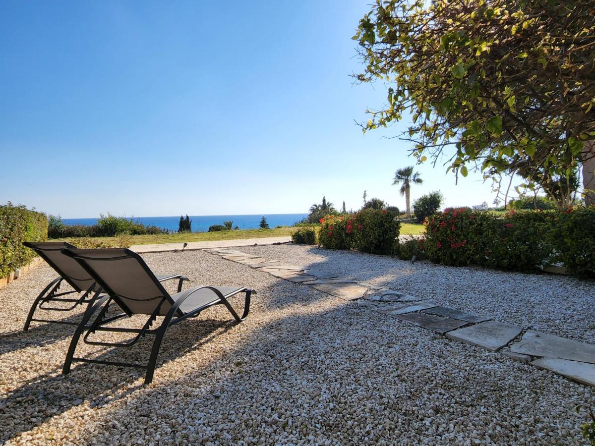 Ocean Pearl Apartment Peyia Bagian luar foto